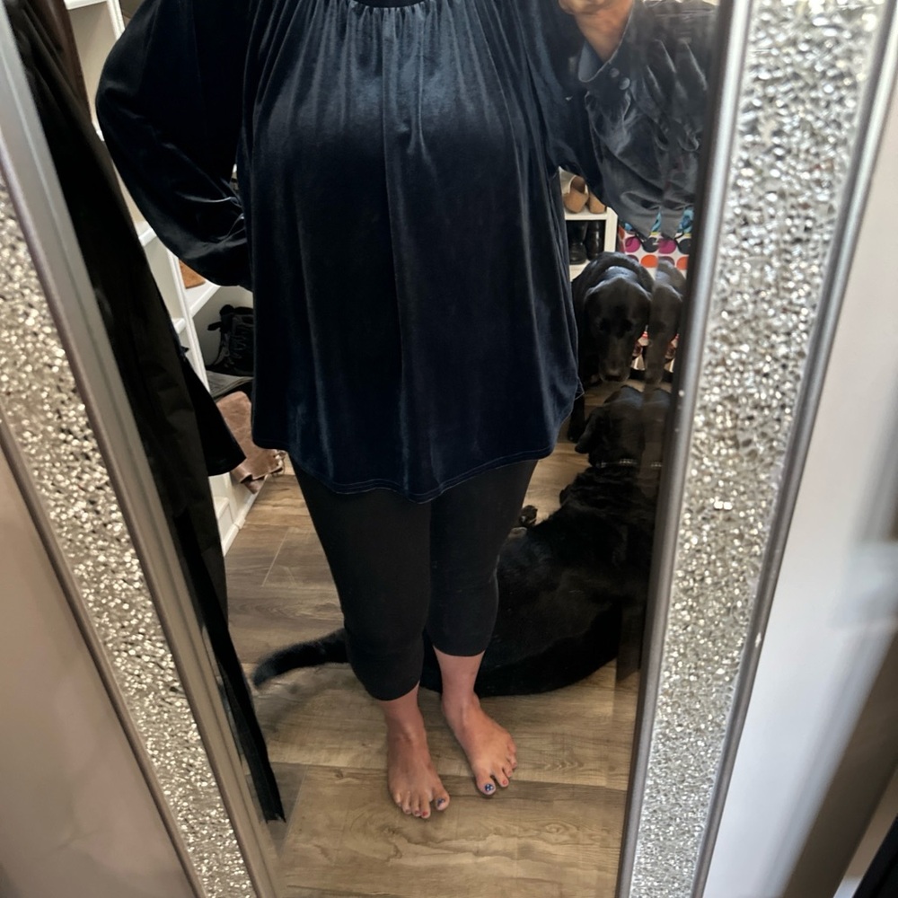 Umgee Navy Velvet Top large new without tags